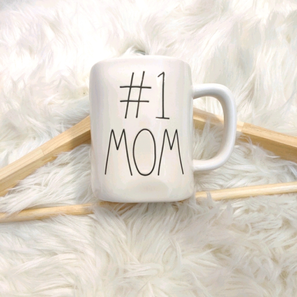Rae Dunn Mug    #1 MOM